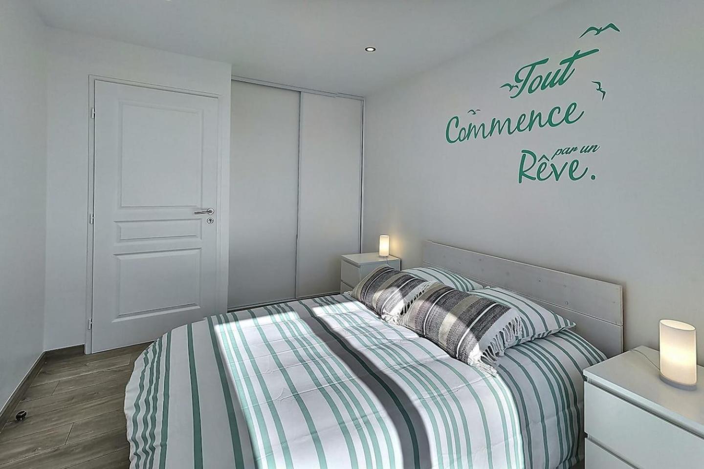 Le Voltaire - gare -WiFi - Balcon - Mon Groom Troyes Esterno foto